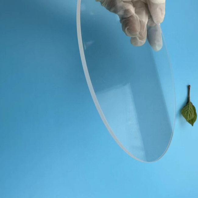 Welche Fabrik produziert Quarzplatten mit hoher Pr&auml;zision?