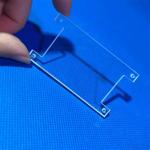 Op maat gemaakte laboratoriumlasergeperforeerde helderkwartsglasplaten