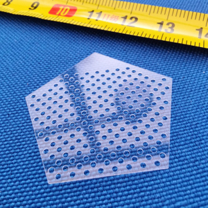 Lastra di vetro al quarzo poroso ultrasottile personalizzata da 0,2 mm