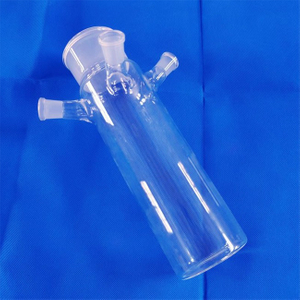 Dreihalsiger Quarzkolben
