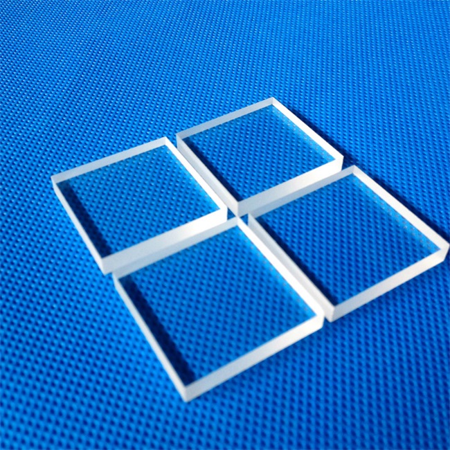 Plaque de verre de quartz dans l'industrie &eacute;lectronique