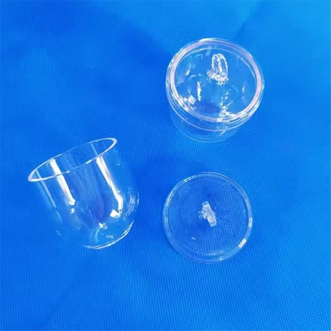 Labortiegel aus hochreinem transparentem Quarz