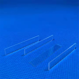 Plaque de verre de quartz transparente ultra-mince rectangulaire de haute puret&eacute;