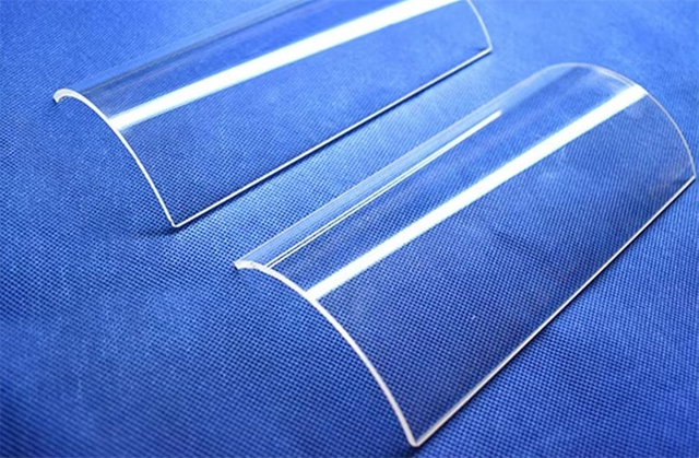 Tuile de quartz semi-circulaire transparente polie de 500 mm