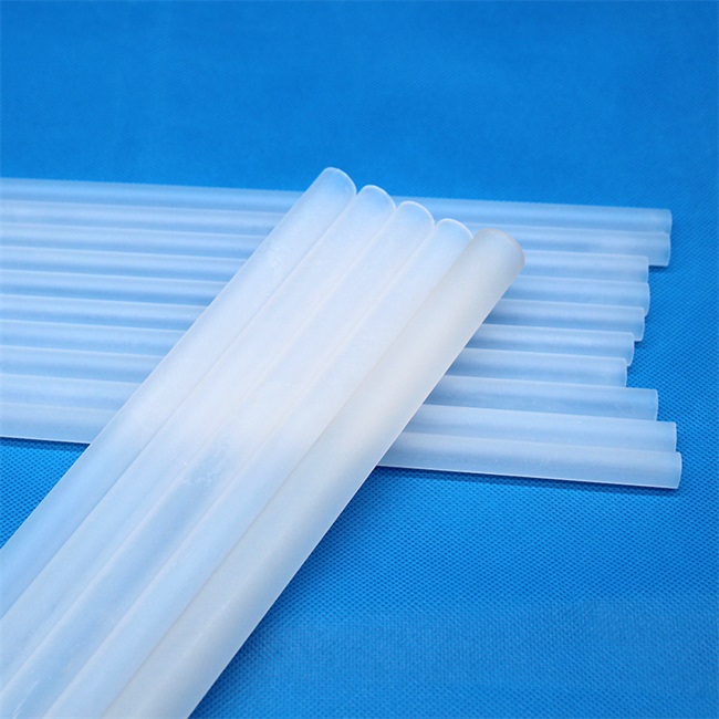 ما هو أنبوب زجاج الكوارتز الأبيض غير الشفاف